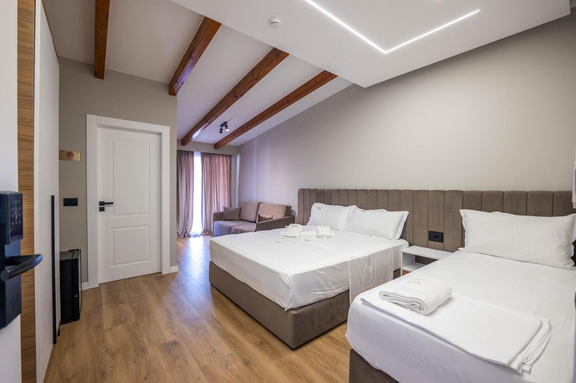 Golemi Lux Hotel 외부 사진
